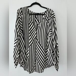 Torrid Harper Black And Cream Geometric Stripe Tunic Blouse